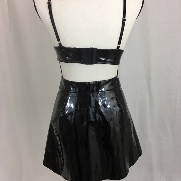 Black Vinyl Skirt Set - Picture 4 of 6